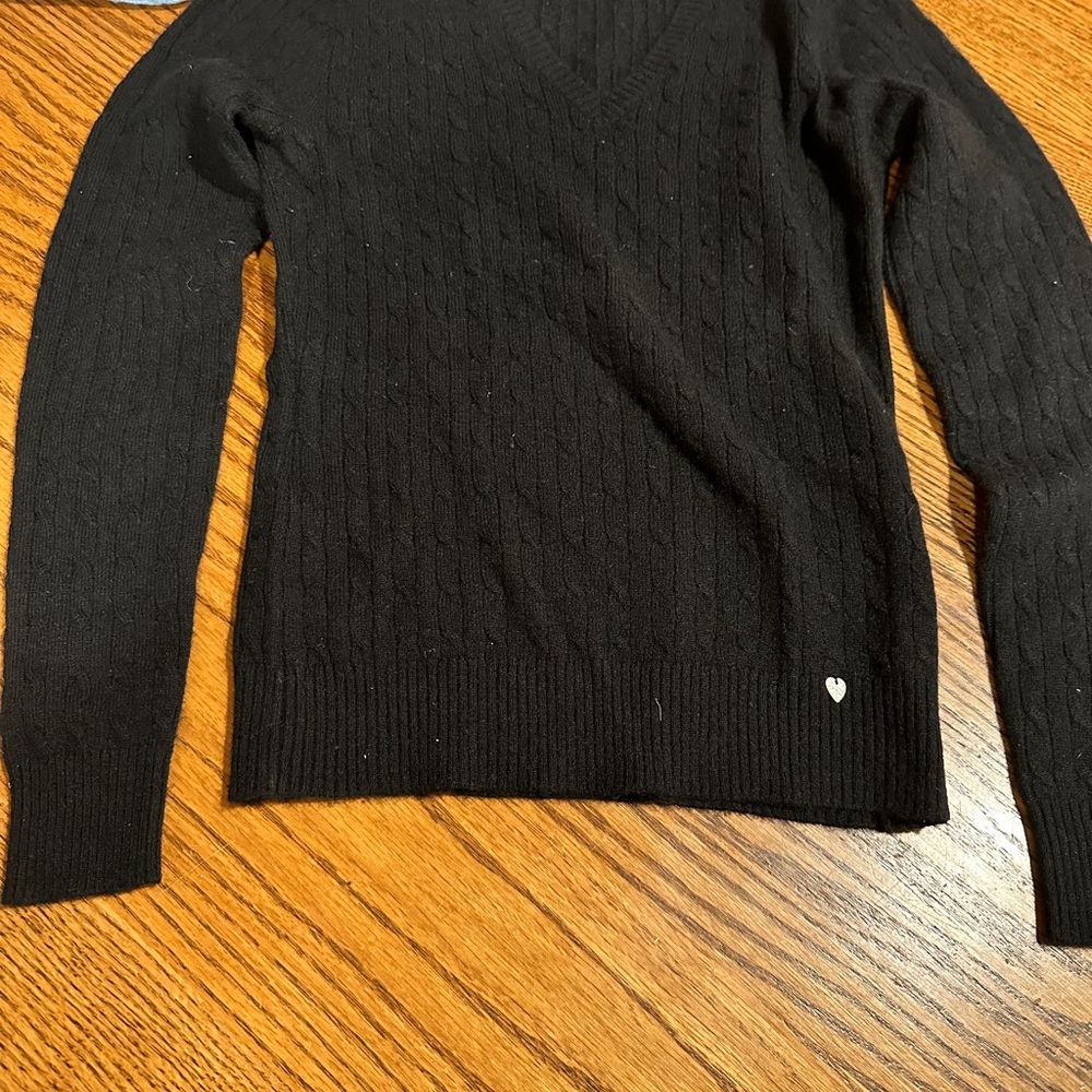 Tweeds Black V-Neck double ply cashmere Women's Sweater
